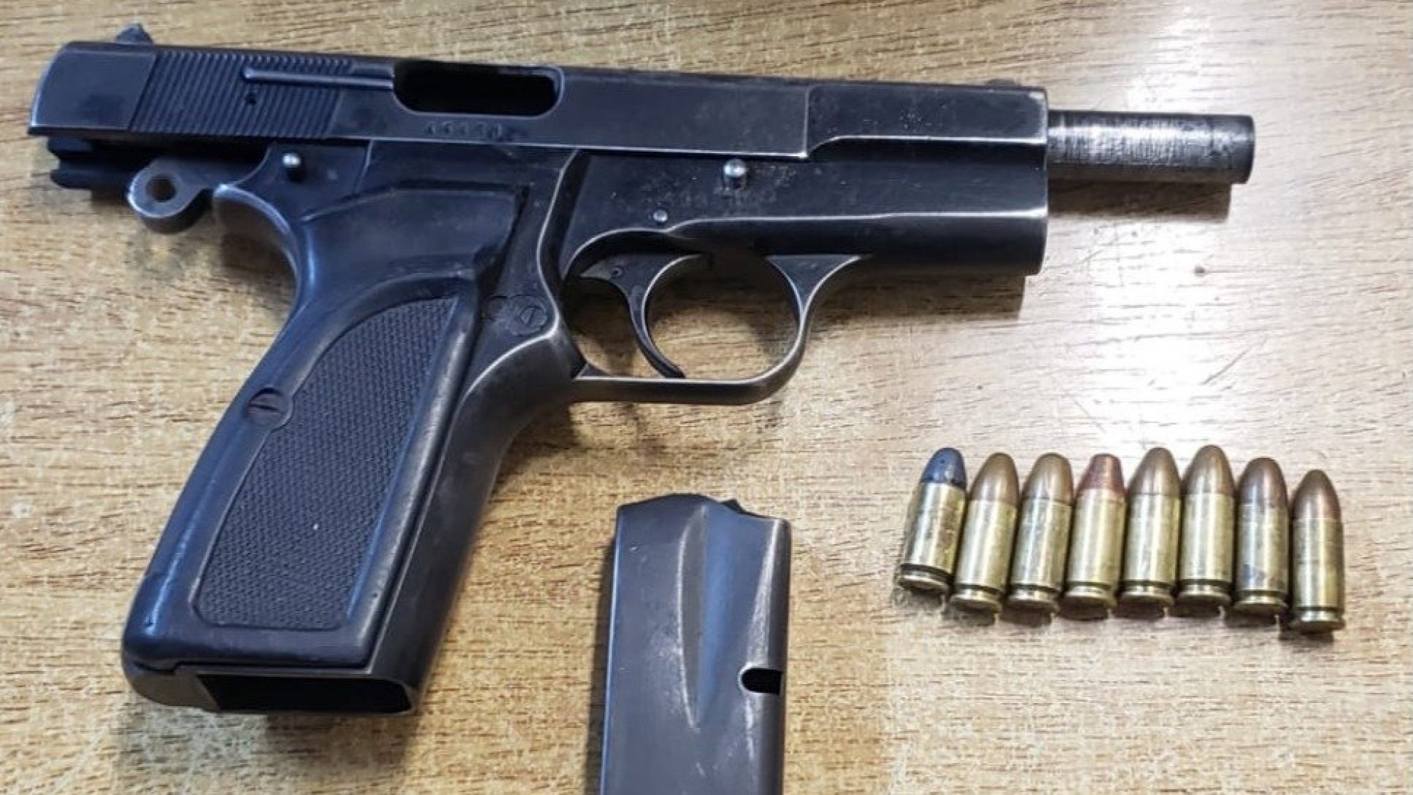 La Policía atrapó a un delincuente juvenil que portaba arma sin papeles